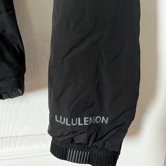lululemon Down For it All Black shine Women's jacket - Picture 2 of 5